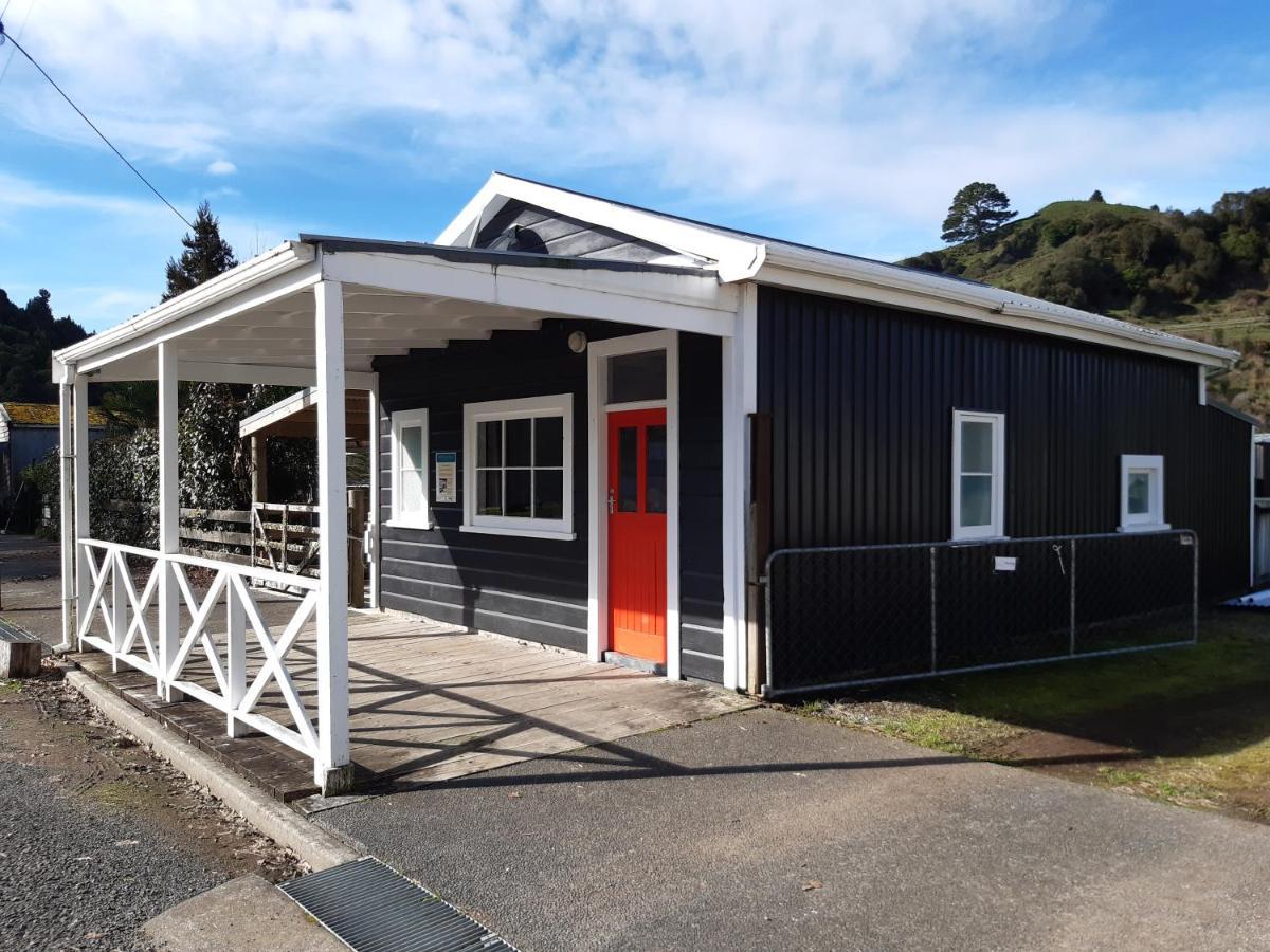 Whanga Butcher Shop Whangamomona Eksteriør bilde