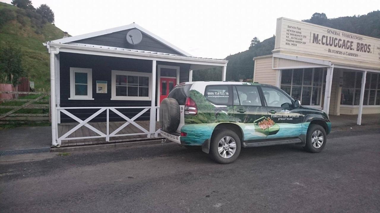 Whanga Butcher Shop Whangamomona Eksteriør bilde